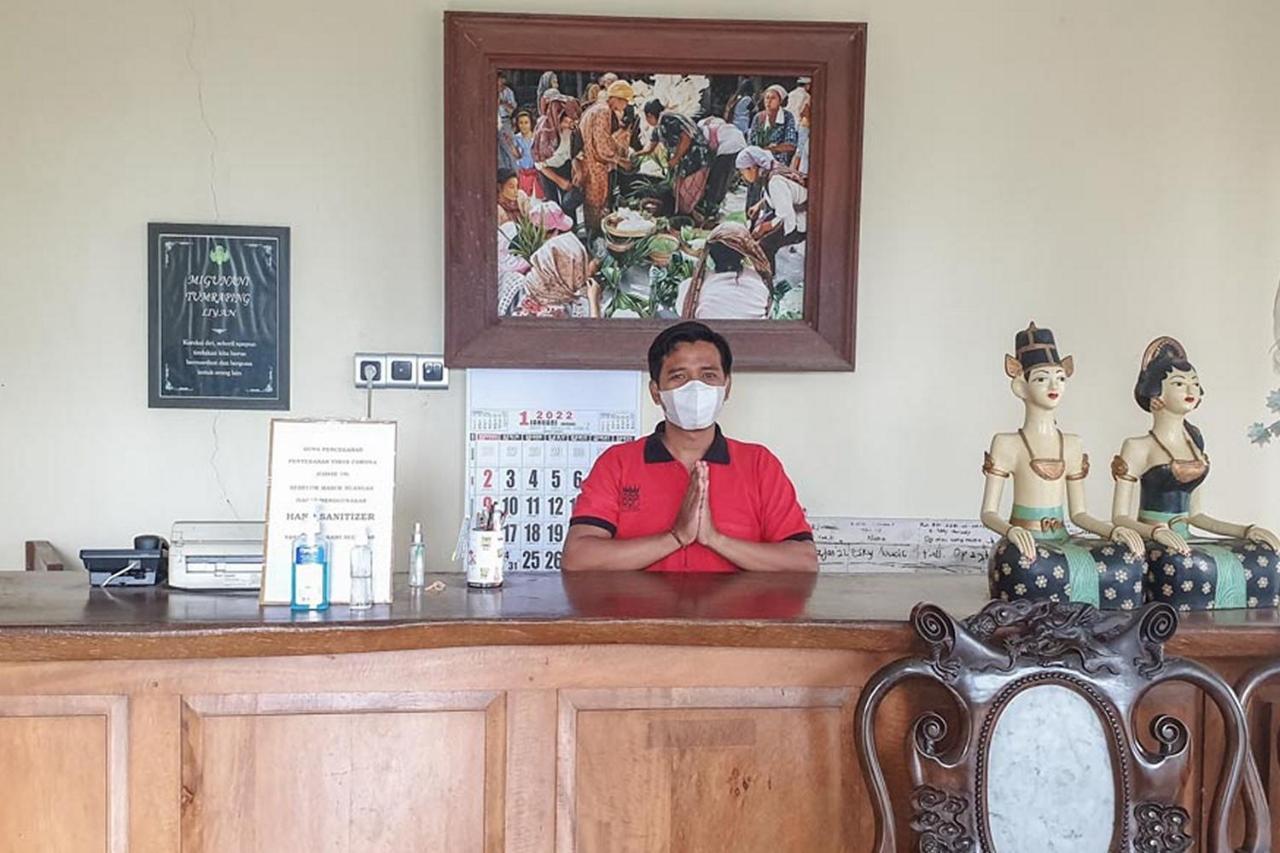โอโย 1483 โฮเต็ล บูมี เบอร์มี เปอร์ไม Hotel โปรโบลิงโก ภายนอก รูปภาพ