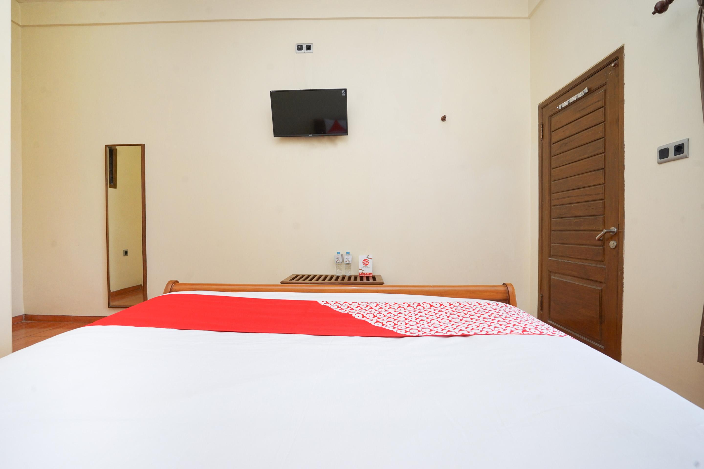 โอโย 1483 โฮเต็ล บูมี เบอร์มี เปอร์ไม Hotel โปรโบลิงโก ภายนอก รูปภาพ