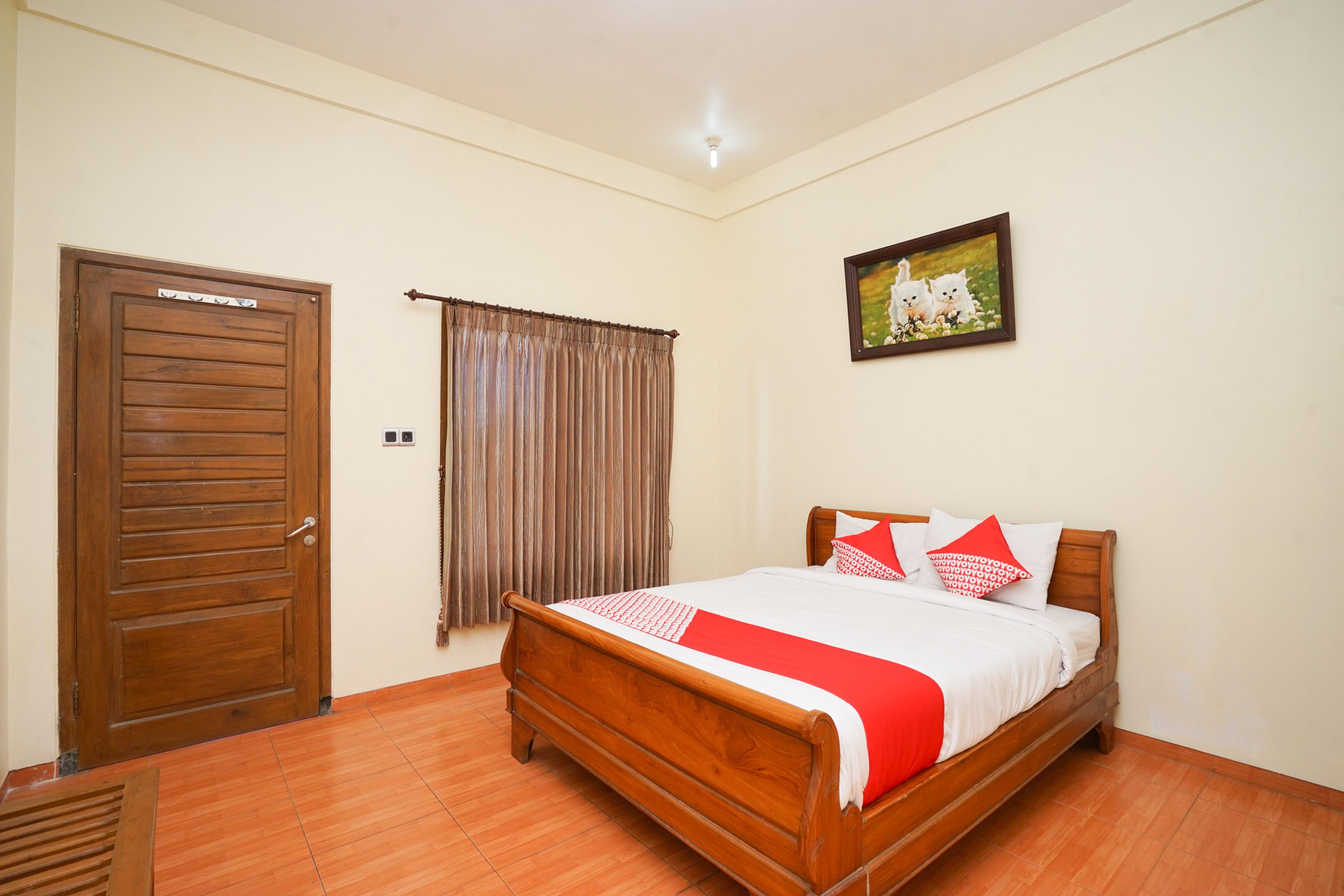 โอโย 1483 โฮเต็ล บูมี เบอร์มี เปอร์ไม Hotel โปรโบลิงโก ภายนอก รูปภาพ