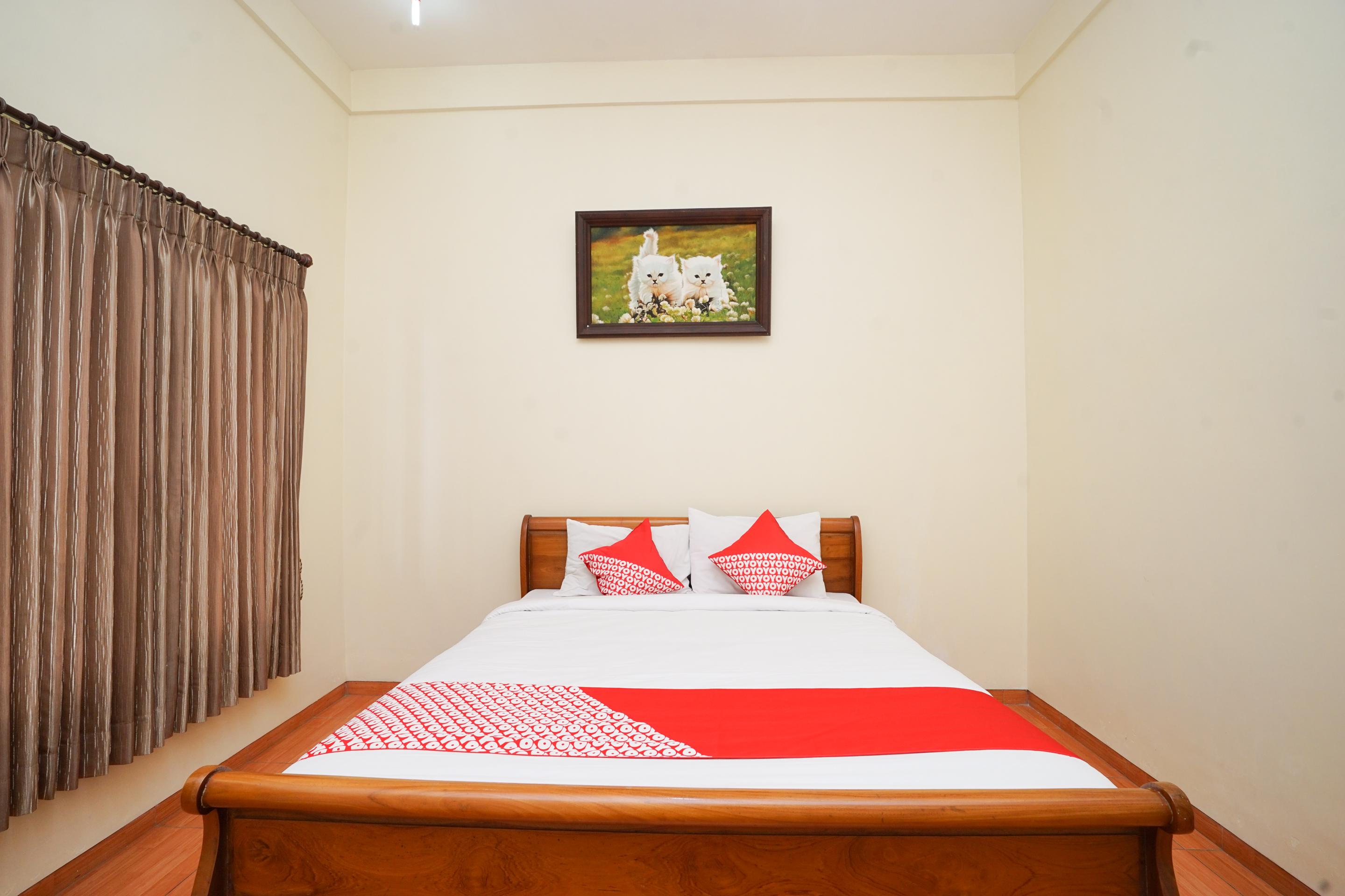 โอโย 1483 โฮเต็ล บูมี เบอร์มี เปอร์ไม Hotel โปรโบลิงโก ภายนอก รูปภาพ