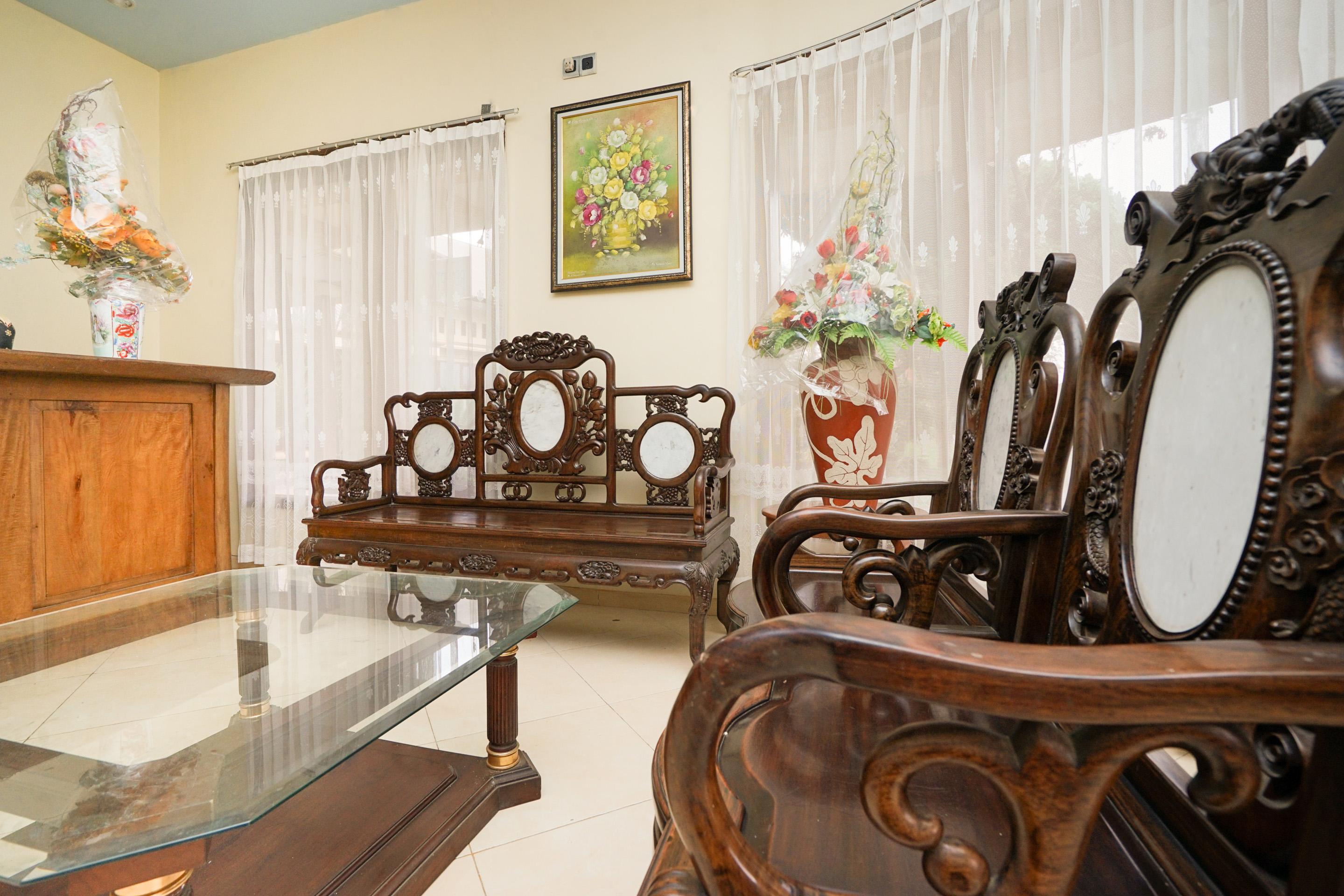 โอโย 1483 โฮเต็ล บูมี เบอร์มี เปอร์ไม Hotel โปรโบลิงโก ภายนอก รูปภาพ